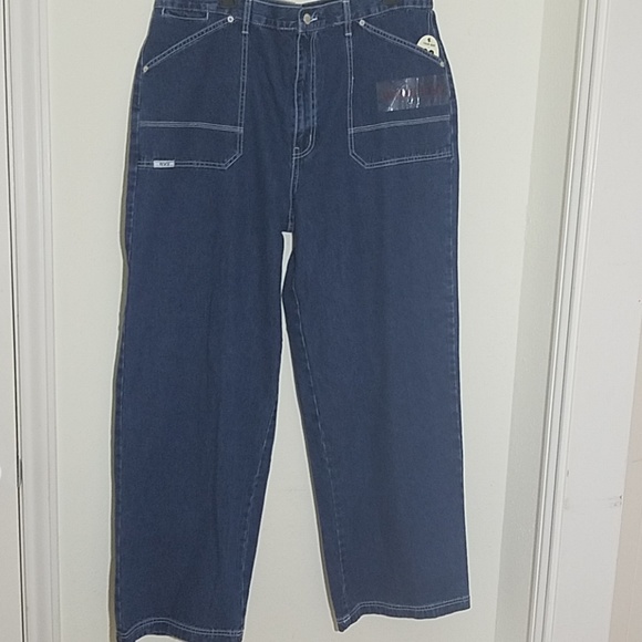 🆕️  High-Rise Wide-Leg Denim Trousers - Picture 2 of 5